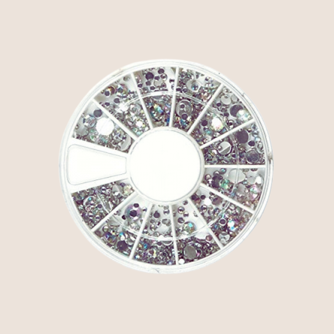 1 Rondell gefüllt mit ca.700 runden IRISIERENDEN Strasssteinchen / ca 1 bis 4mm / in verschiedenen Größen Nr. 31