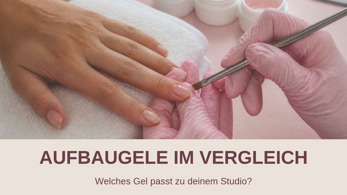 Aufbaugele im Vergleich: Nageldesignerin modelliert Aufbaugel mit dem Gelpinsel auf den Nagel einer Kundin