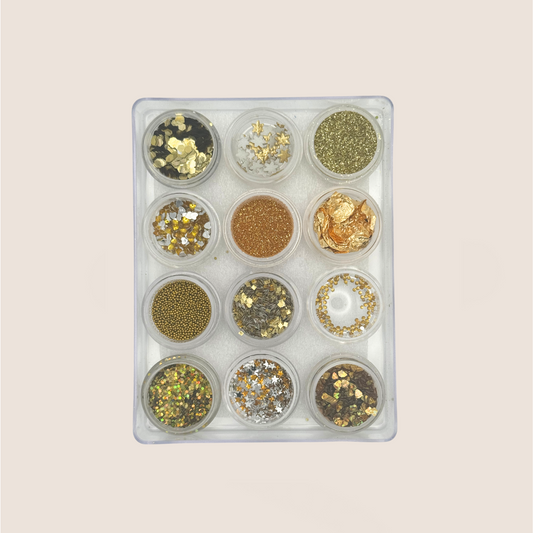 Accessories for the nails / 12 jars of glitter / pearls / stones / flakes / brocade / set gold / No. 13