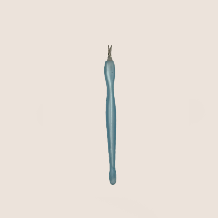 BNC cuticle knife (light blue)